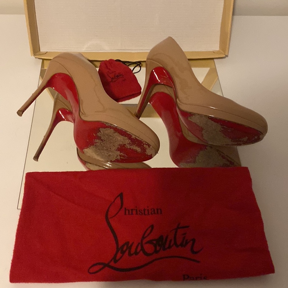 Red bottoms - Picture 3 of 3